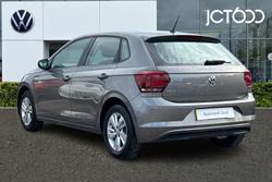 VOLKSWAGEN Polo Photo 3