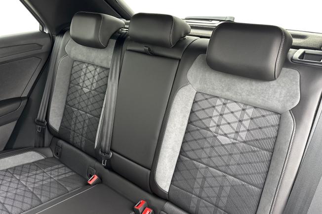 Volkswagen T-Roc Photo 9