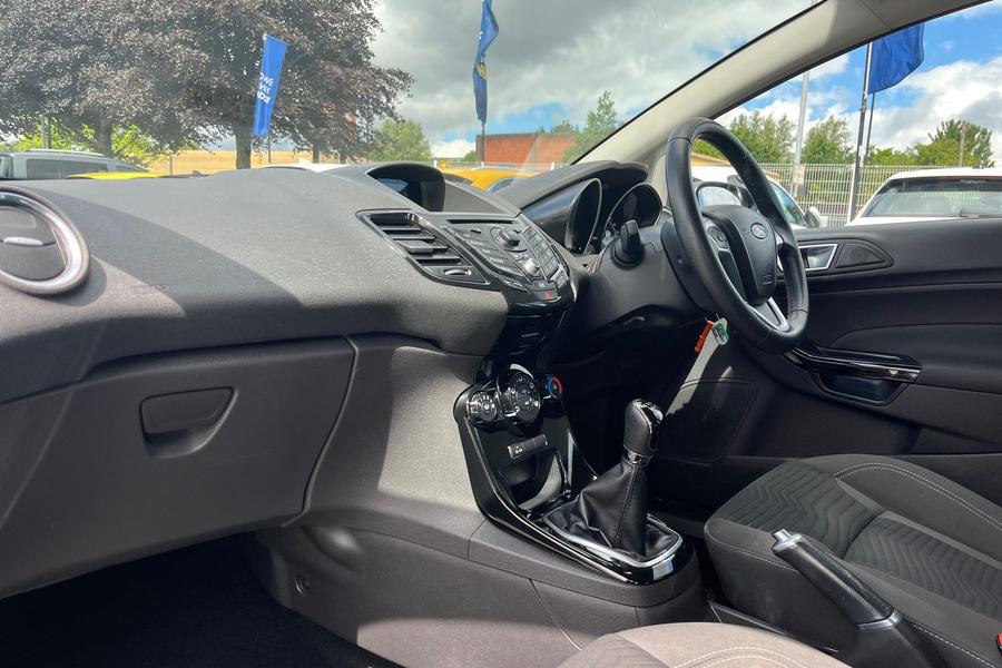 Ford Fiesta Photo autoimg-d3f66c79b2d93dfcdb235b34c955715845d99c8e.jpg