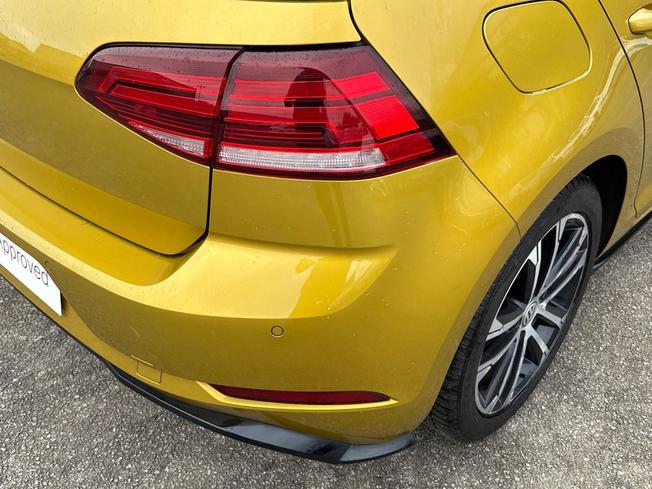 VOLKSWAGEN Golf Photo 18