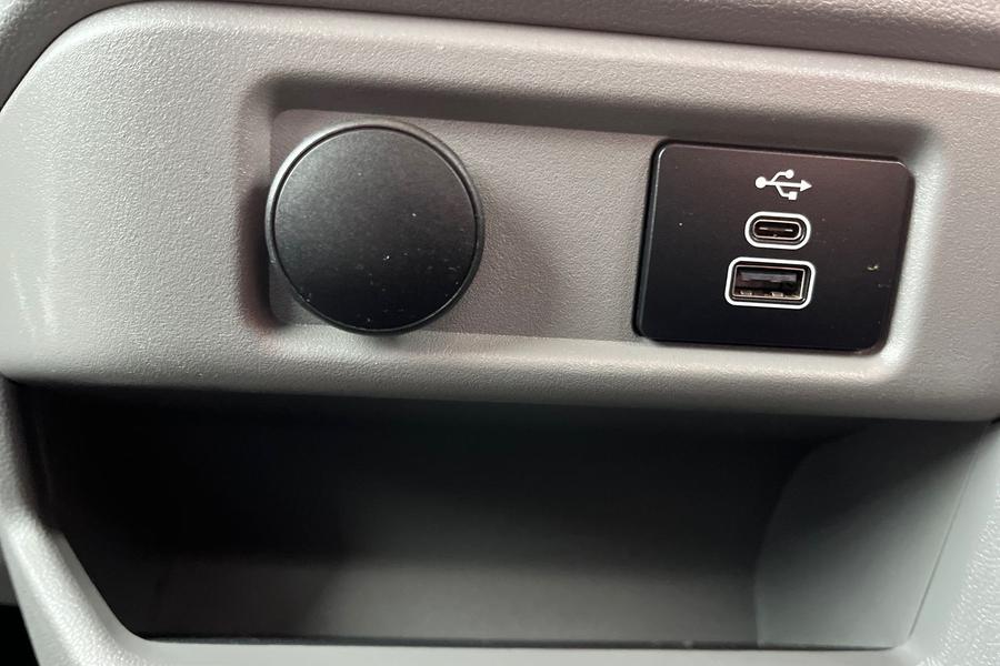 Ford TRANSIT CUSTOM Photo autoimg-d3fc3ff00a3525e42f7fe08b52ae609d418679e5.jpg