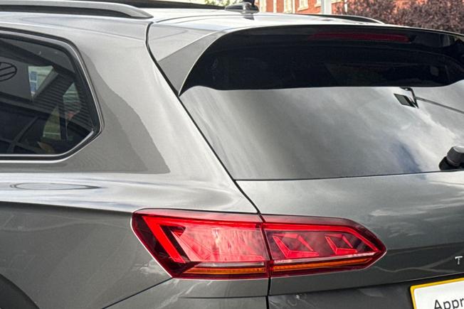 VOLKSWAGEN Touareg Photo 50