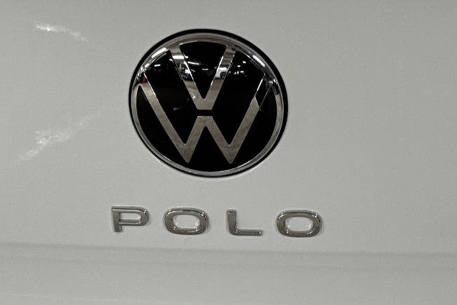 VOLKSWAGEN Polo Photo 27
