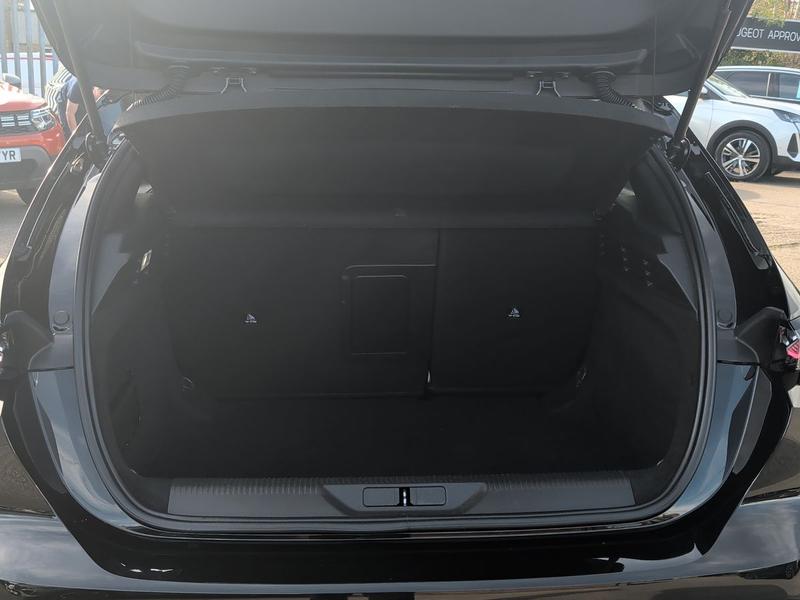 Used Peugeot 308 KJ73XXP 18