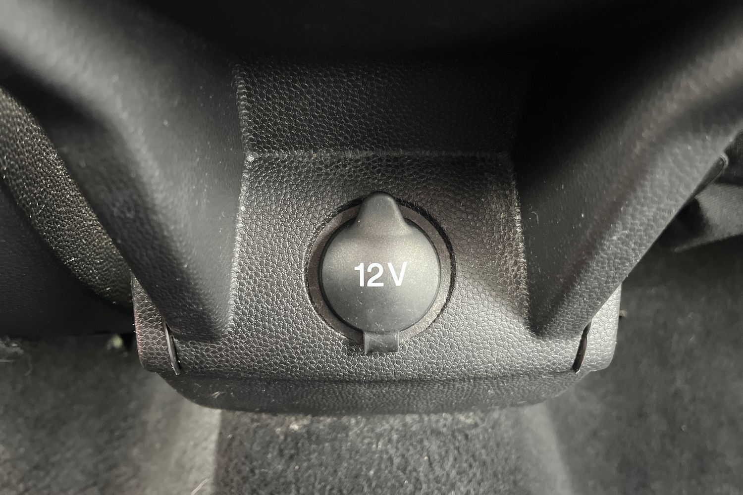 Ford FIESTA Photo 24