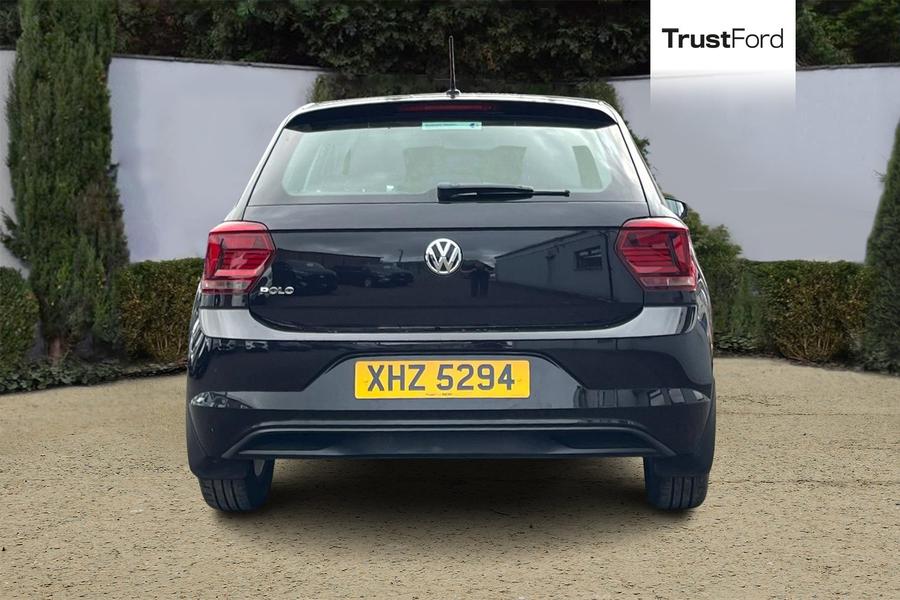 Volkswagen POLO Photo autoimg-d403f5a617d7657aa235a54bfb807e2514cda550.jpg