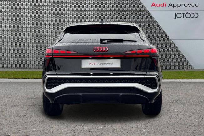AUDI Q3 Photo 7