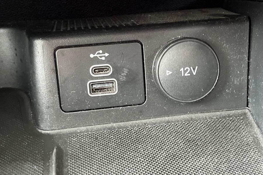 Ford KUGA Photo autoimg-d4047241d692bb8e2c4b2d3cc0d7426b13e17715.jpg