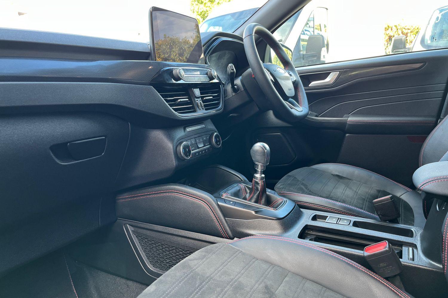 Ford KUGA Photo 17
