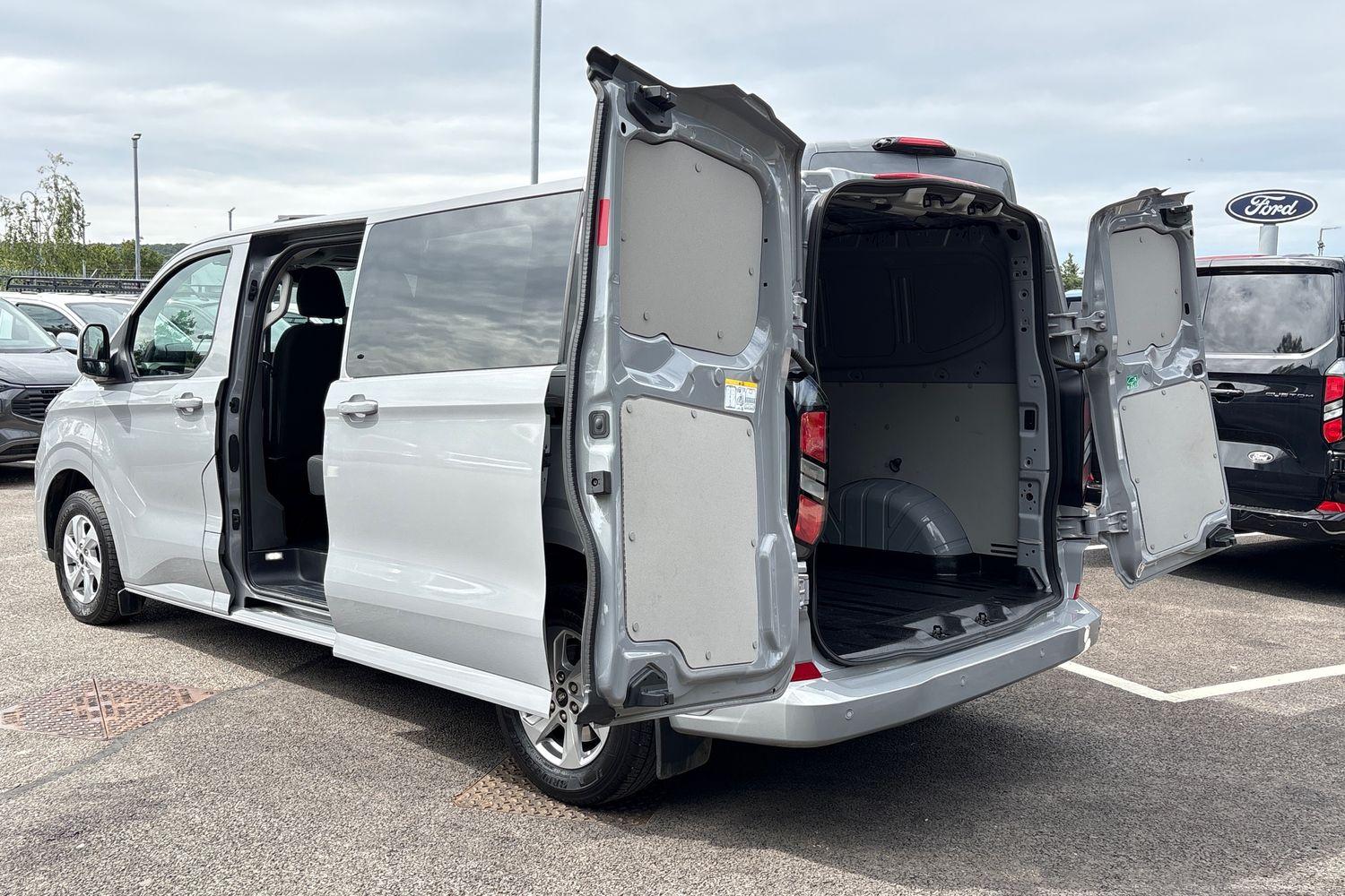 Ford TRANSIT CUSTOM Photo 6