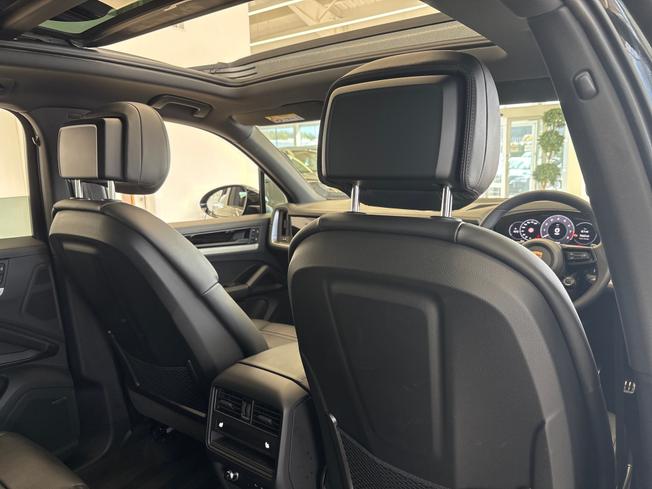 PORSCHE Cayenne Photo 46