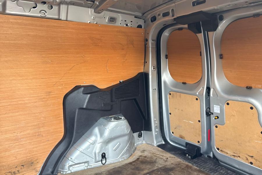 Ford TRANSIT COURIER Photo autoimg-d40cc11fd8b1964e0fbcda5f684fb79bacb4e568.jpg