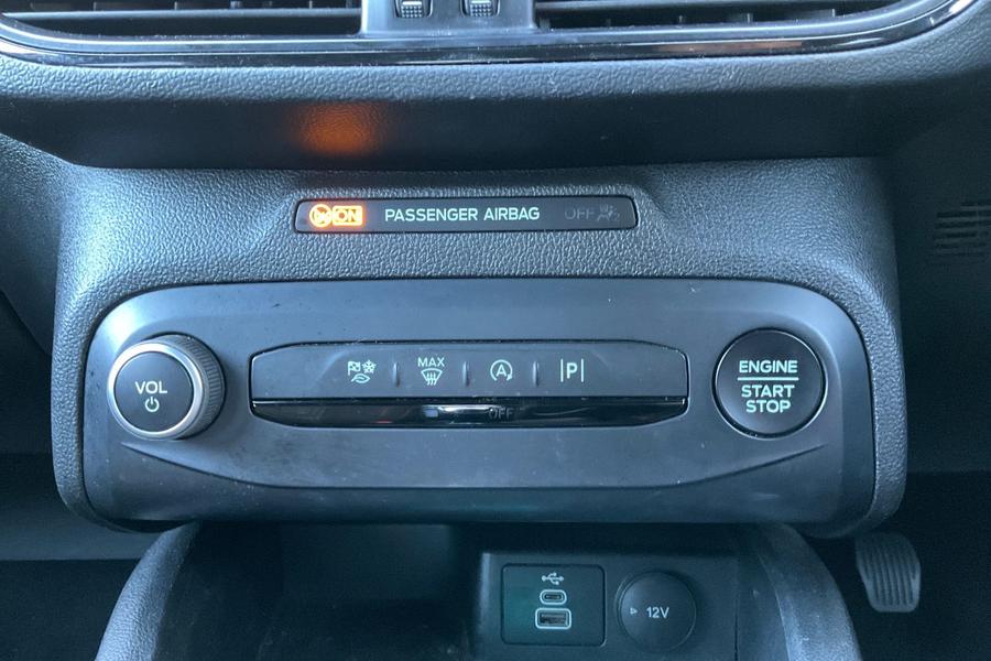 Ford FOCUS Photo autoimg-d40e22f44b25977443a819c5129df3680d1627cc.jpg