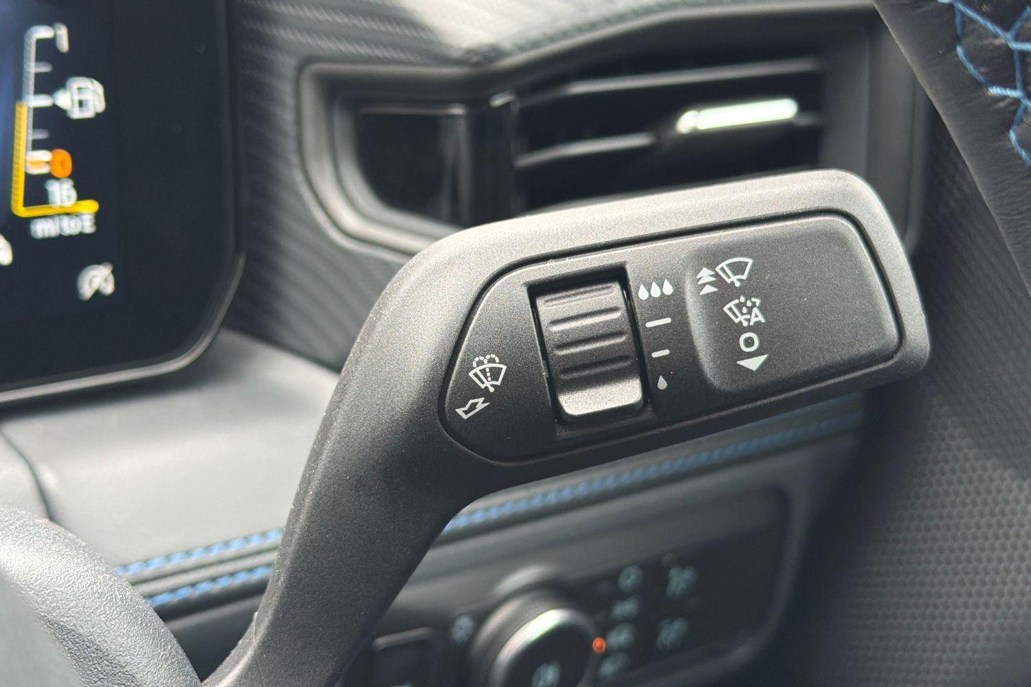 Ford MUSTANG Photo 14