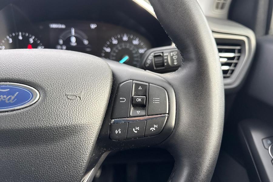 Ford FOCUS Photo autoimg-d4135416c2907b619610fbe0265e0dfdd47e5fa7.jpg
