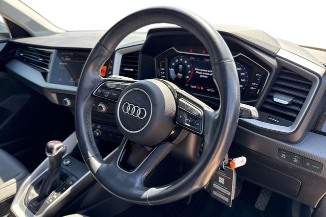 AUDI A1 Photo 6