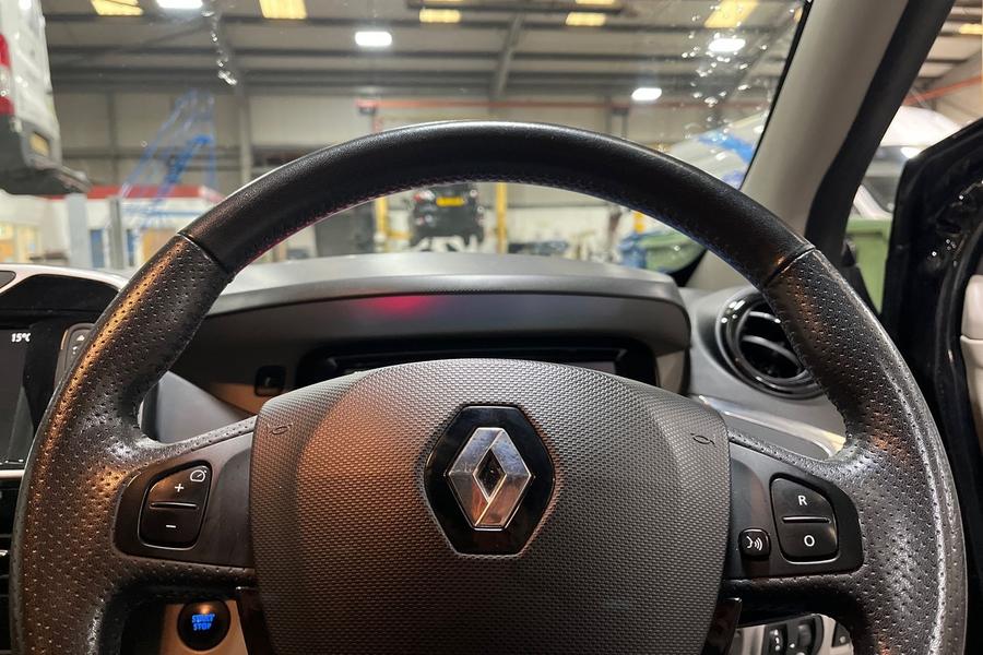 Renault ZOE Photo autoimg-d4173829ff3c5aa16013c187a86e1cf5cbf93299.jpg