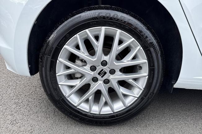 SEAT Ibiza Photo 5