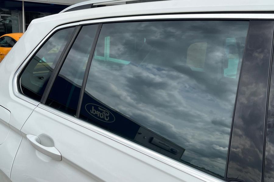 Volkswagen Tiguan Photo autoimg-d41f2aeba824cd8e22e0923ef4c96cf06bff2db6.jpg