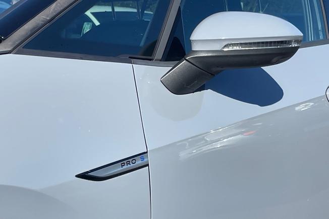 VOLKSWAGEN ID.3 Photo 21