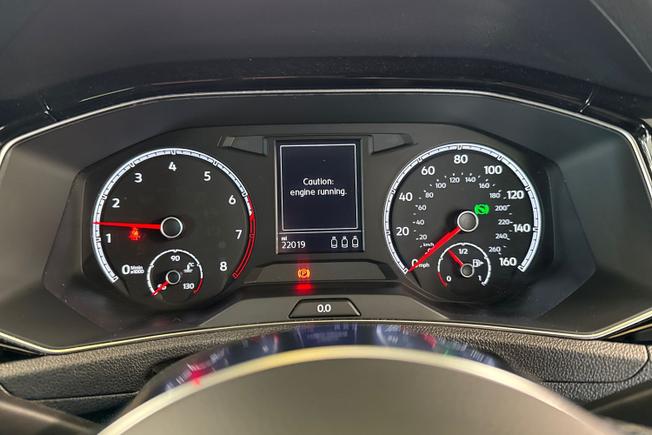 VOLKSWAGEN T-Roc Photo 15