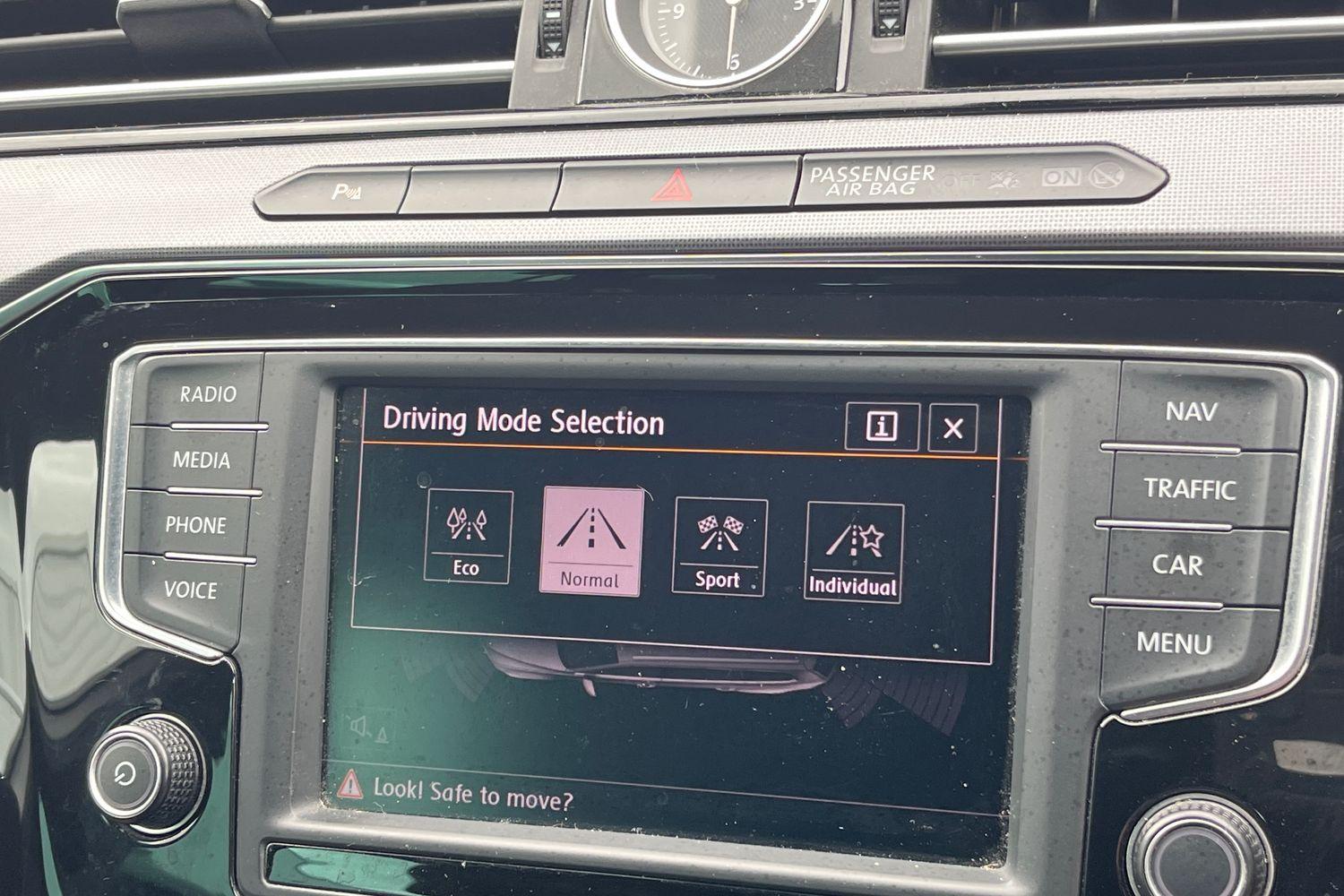 Volkswagen PASSAT Photo 39