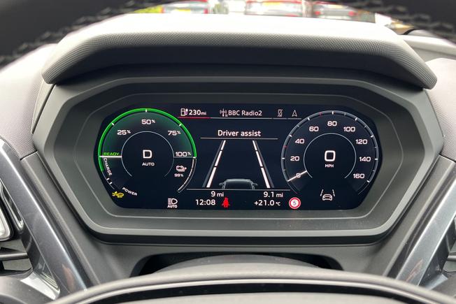 AUDI Q4 E-Tron Photo 15