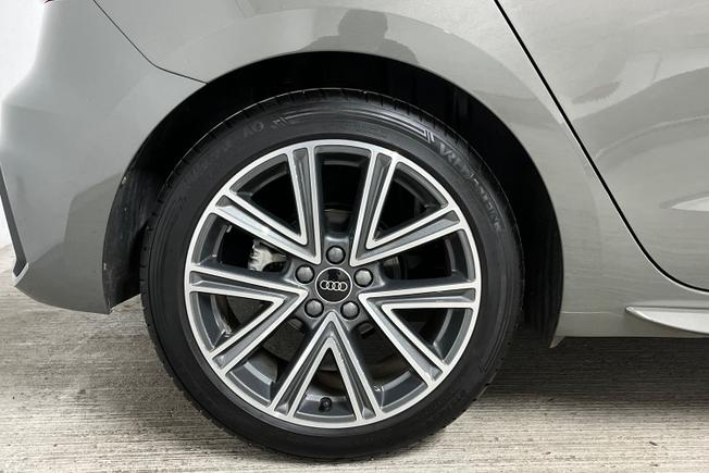 AUDI A1 Photo 5