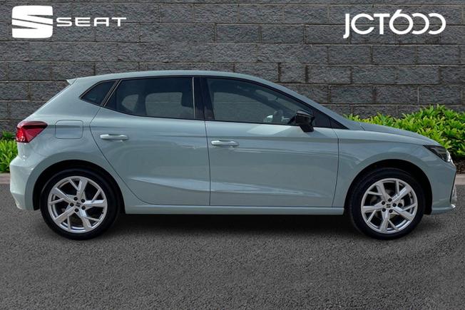 SEAT Ibiza Photo 4