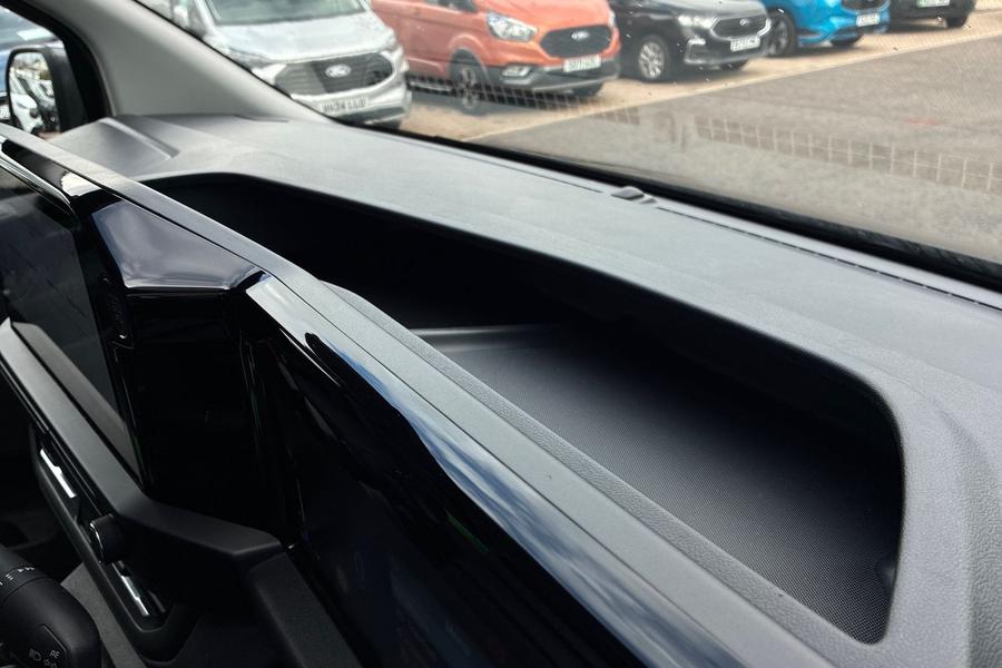Ford TRANSIT CUSTOM Photo autoimg-d4316cc60261b9e9ca2ebe8b5d590a5404e01728.jpg