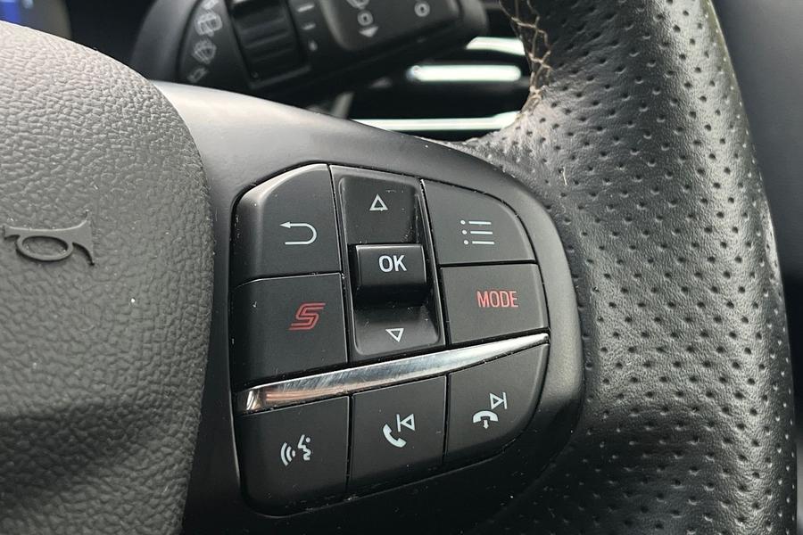 Ford Focus Photo autoimg-d436d00c3971c18359db1a20dbaa49b060895b26.jpg