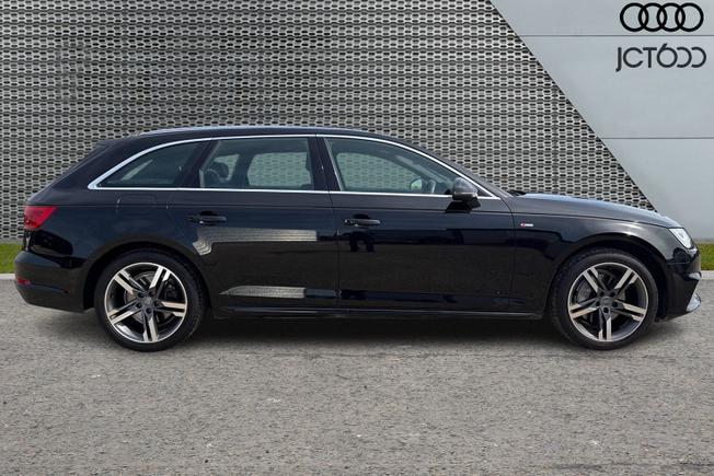 AUDI A4 Avant Photo 4