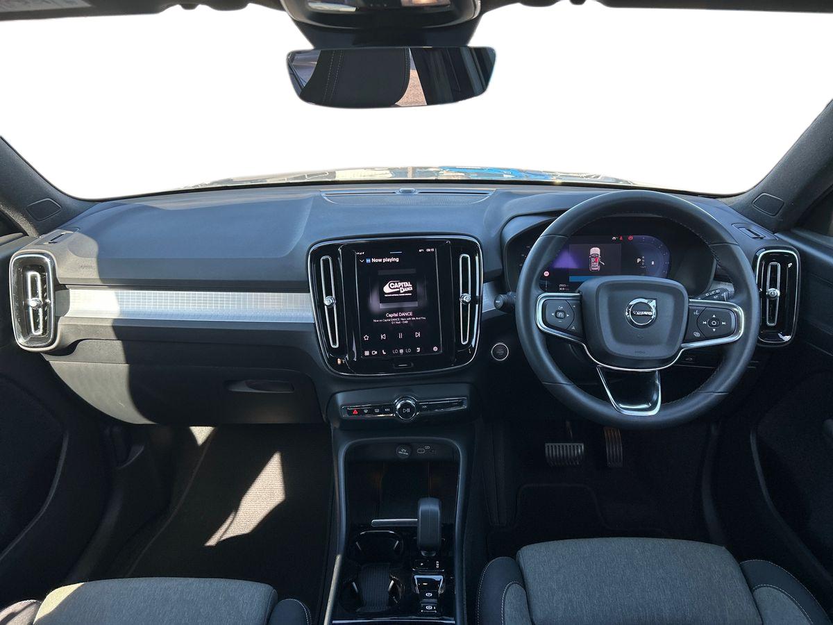 Volvo XC40 Photo 8