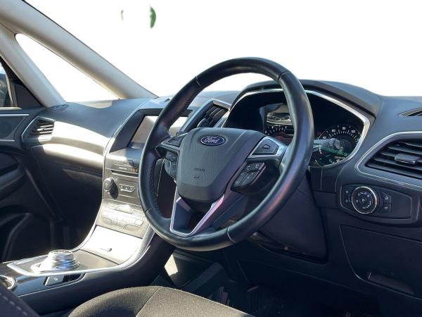 Ford Galaxy Photo autoimg-d44cf2caaffd71ed390e94df7a784765b5fa8995.jpg