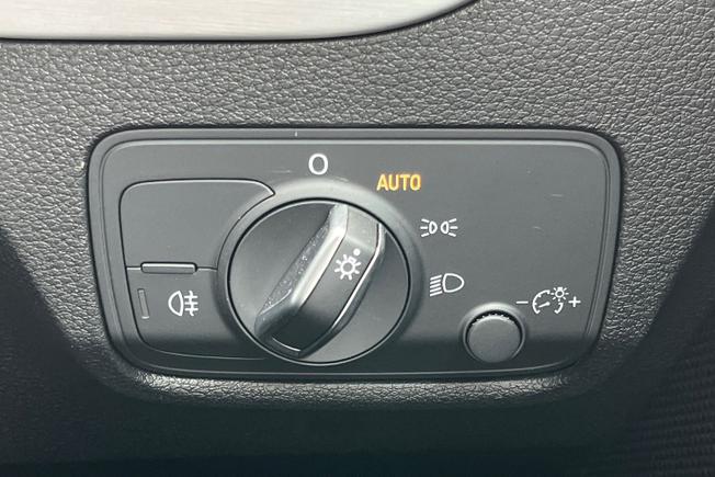 AUDI Q2 Photo 33
