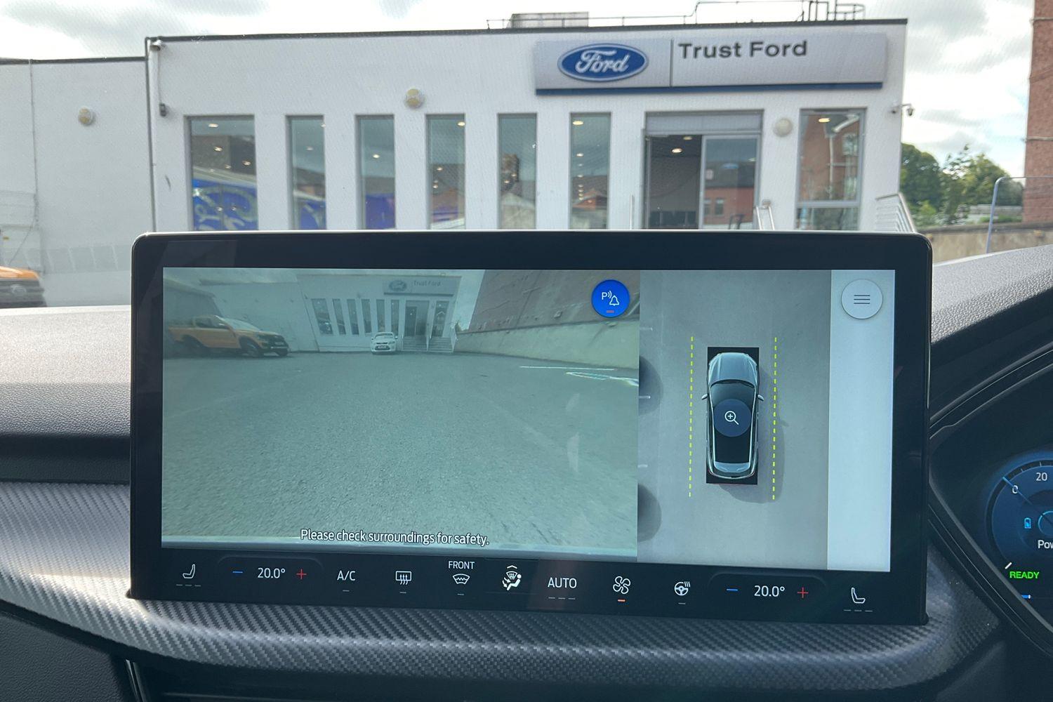 Ford KUGA Photo 31