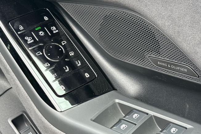 AUDI A6 E-Tron Avant Photo 33