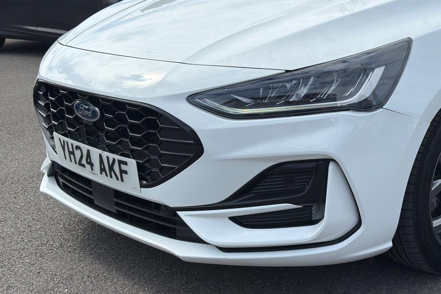 Ford FOCUS Photo autoimg-d45454f59c611d2ac285ef784c6eefe9f5f11251.jpg