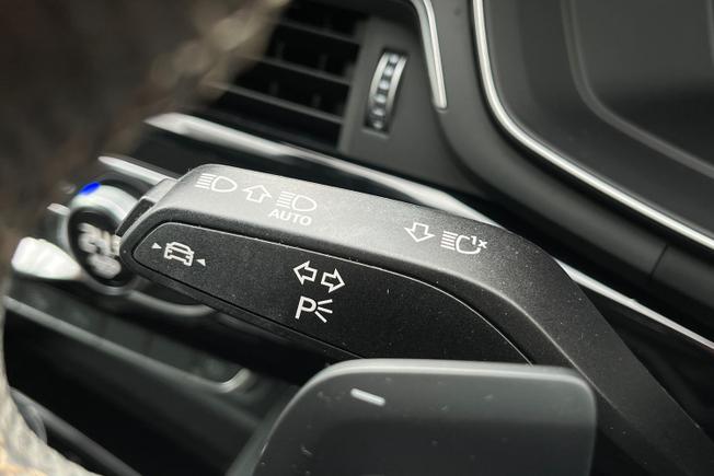 AUDI A4 Photo 33