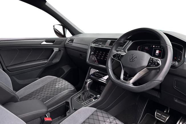 VOLKSWAGEN Tiguan Photo 6
