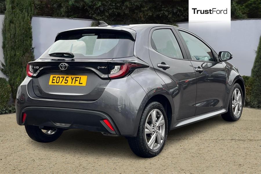 Toyota YARIS Photo autoimg-d45bfb91b304a5f84be570d37f025545c98691b1.jpg