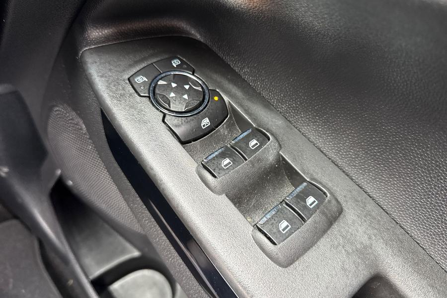 Ford ECOSPORT Photo autoimg-d45cecb8e02d53729d731f9e0eb9bec4710d2c59.jpg