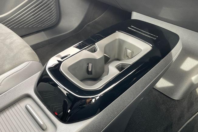 Volkswagen Id.5 Photo 25