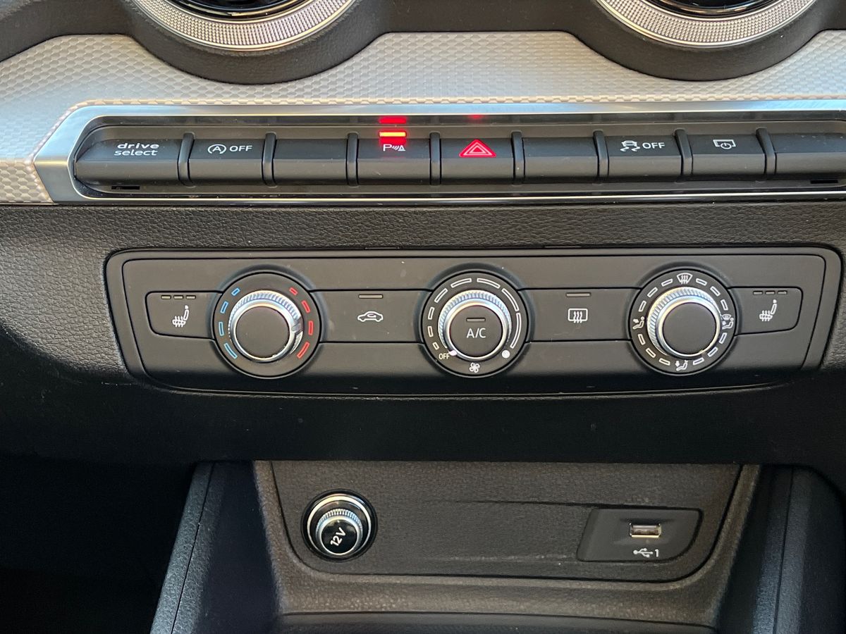Audi Q2 Photo 12