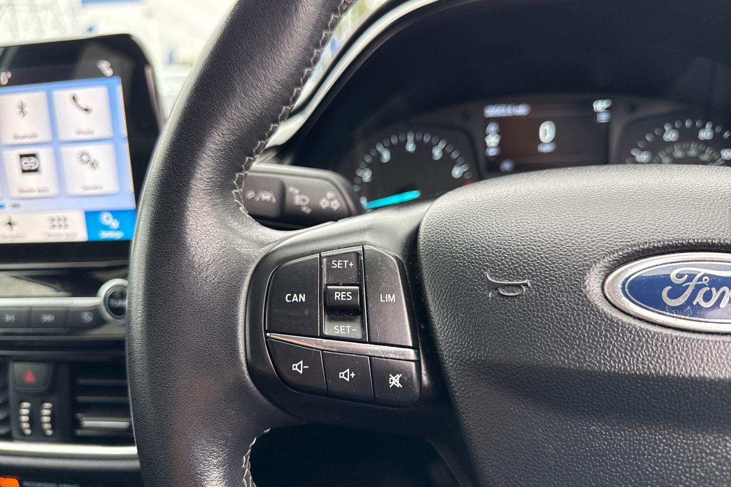Ford FIESTA Photo 29