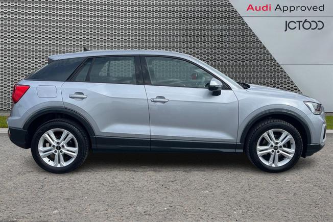Audi Q2 Photo 4