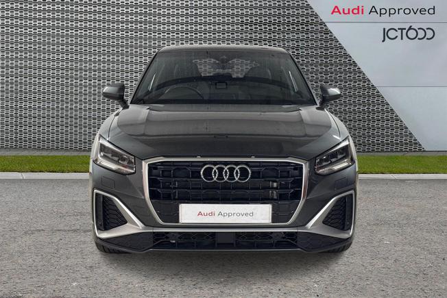 Audi Q2 Photo 8