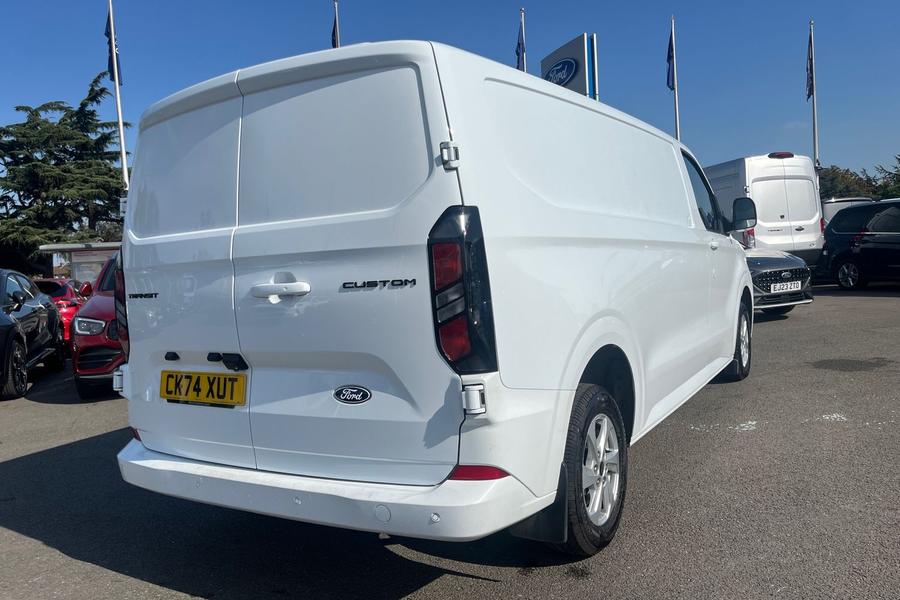 Ford TRANSIT CUSTOM Photo autoimg-d46766af1218ab8b32386cee3a52a51c7ebf33cf.jpg