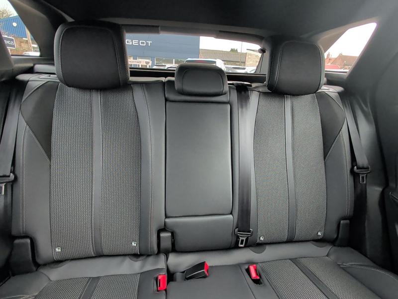 Used Peugeot 3008 VK24UEP 29