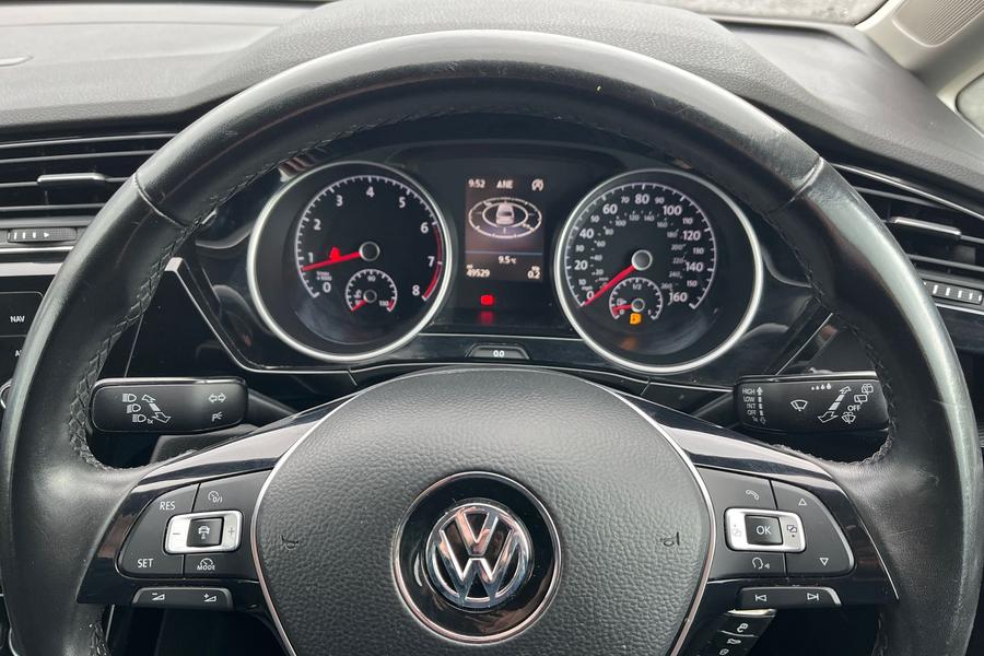 Volkswagen TOURAN Photo autoimg-d479251ef2cdb82531ba88ed2c2c4b874f5fe796.jpg